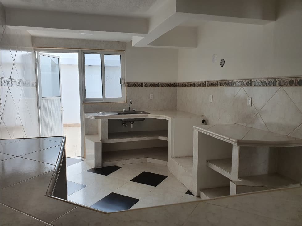 Hermosa casa en Colonia La Alborada (Laguitos) — foto 6