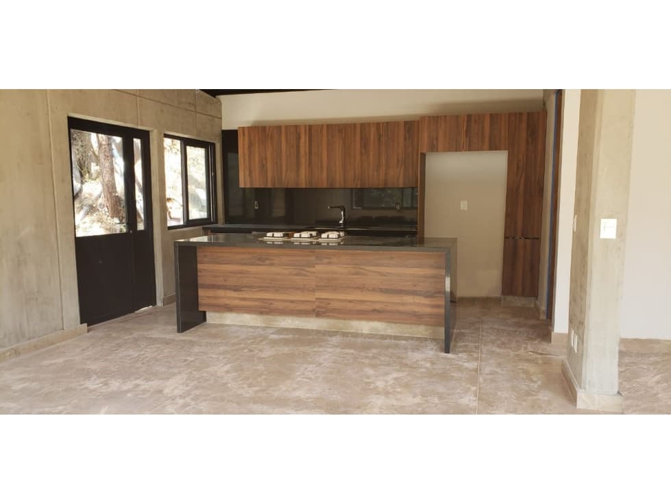 CASA PARA ESTRENAR EN EL CORAZON DE AVANDARO — foto 1