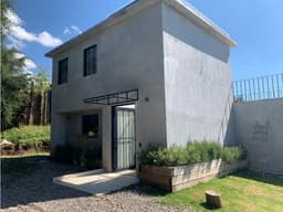 CASA EN SAN SIMÓN