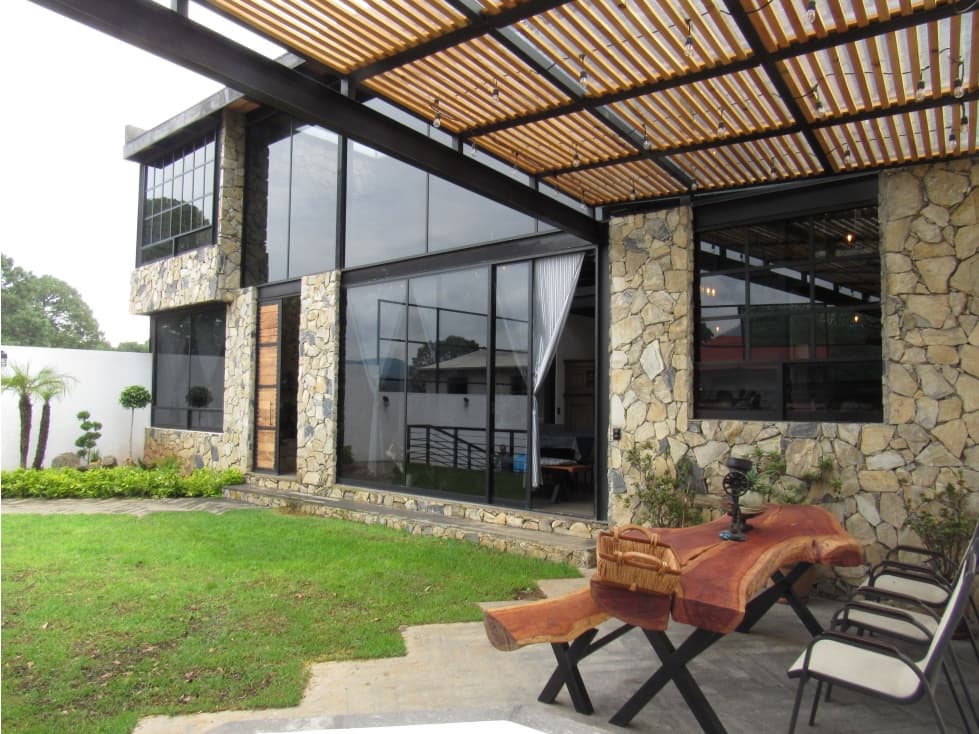 CASA MODERNA  CIRCUITO AVANDARO — foto 2