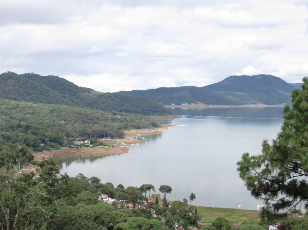 TERRENO CON VISTA AL LAGO — foto 2