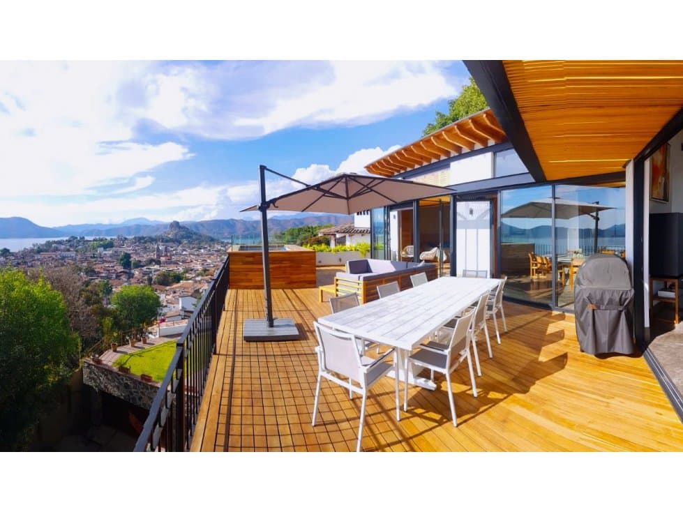 RESIDENCIA CON VISTA PRIVILEGIADA — foto 1