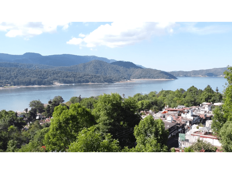 EXCELENTE PROPIEDAD VISTA AL LAGO — foto 4