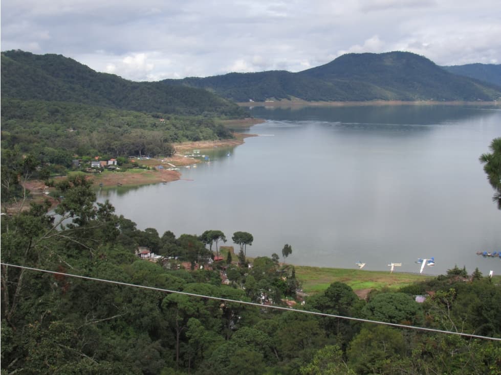 TERRENO CON VISTA AL LAGO — foto 3