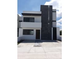 CASA EN VENTA CON ROOF EN EL REFUGIO EL MARQUES QUERETARO GAA