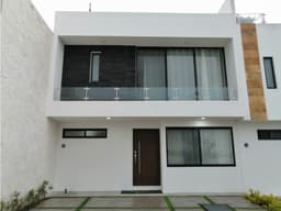 CASA EN VENTA EN SAN ISIDRO JURIQUILLA QUERETARO GRH