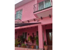 CASA EN VENTA EN TERRAZAS DE AHUATLÁN PRIVADA SEGURIDAD CON 7 LOCALES