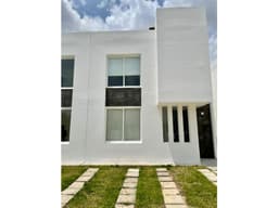 Casa nueva en VENTA de OPORTUNIDAD en el Residencial Villa Maya