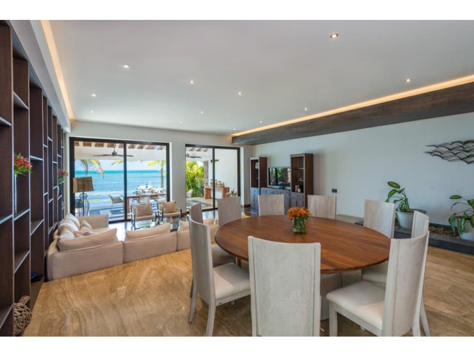 Espectacular Casa en Venta frente al Mar — foto 6