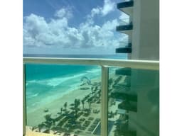 Departamento en Bay View Grand frente al mar la mejor vista de Cancun