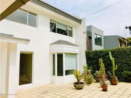 Casa en Venta Miguel Hidalgo, 3 Hab, 4 baños, 3 Cajones. F.M