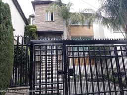 Casa en venta en Valle Dorado Boulevard Citlaltepetl EM221071