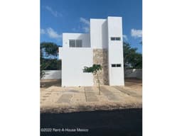 Casa en Venta en Conkal,Conkal GY. 22-3435