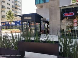Local Comercial en Renta Anahuac, Calle Lago Alberto. 22-4100 M.M