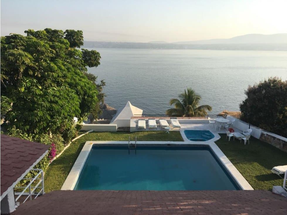 CASA EN VENTA A ORILLA DEL LAGO "V" — foto 1