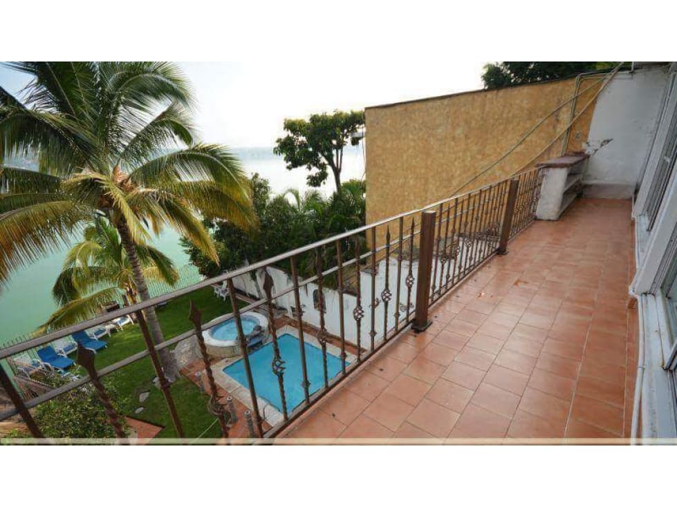 CASA EN VENTA A ORILLA DEL LAGO "BEATA" — foto 5