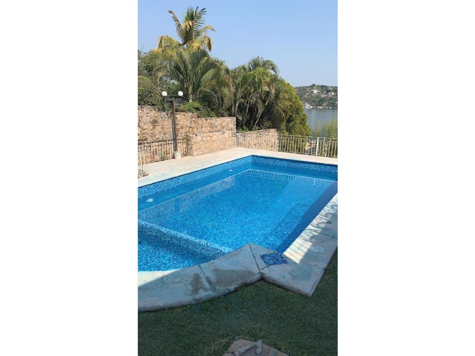 CASA EN VENTA A ORILLA DEL LAGO "RODEO" — foto 3