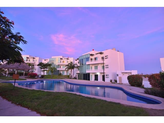 Departamento 2 recámaras en renta amueblado, en Luna del tezal, CSL