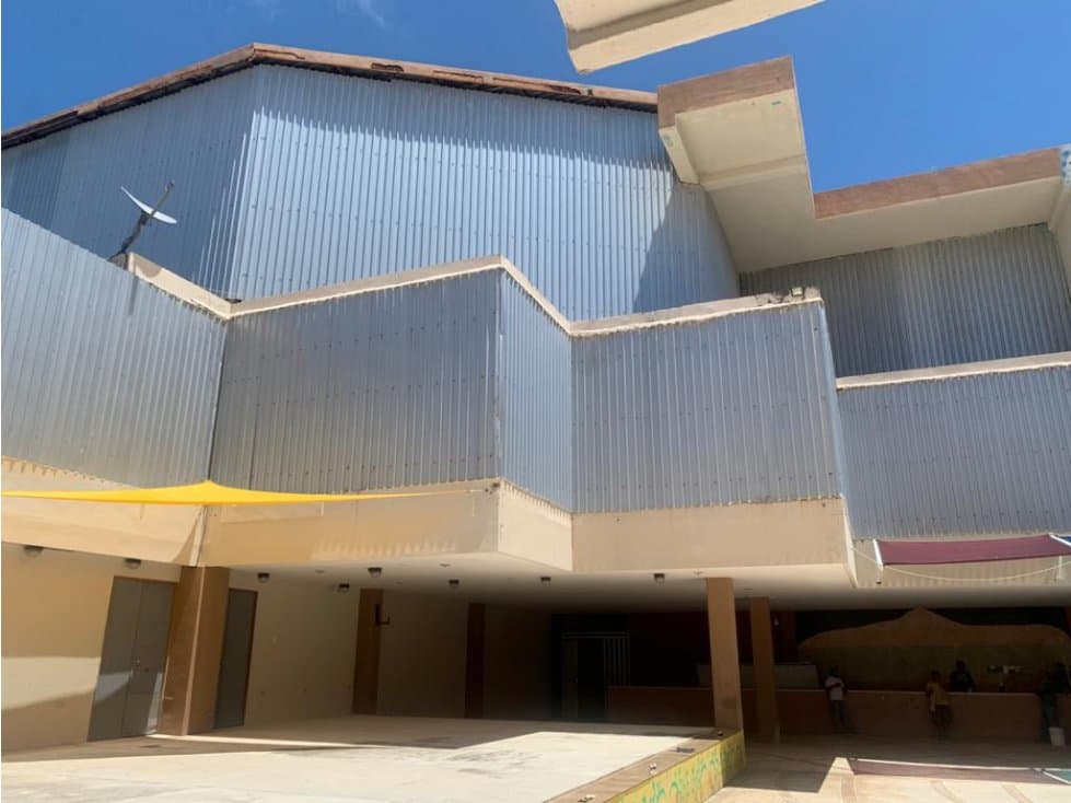 LOCAL COMERCIAL Frente al CocoBongo de Cancún — foto 1