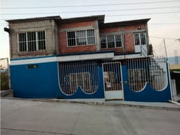 casa en venta de cuatro habitaciones