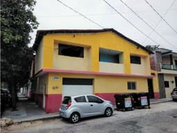 VENTA DE CASA EN REMATE EN BARRIO SAN FRANCISCO