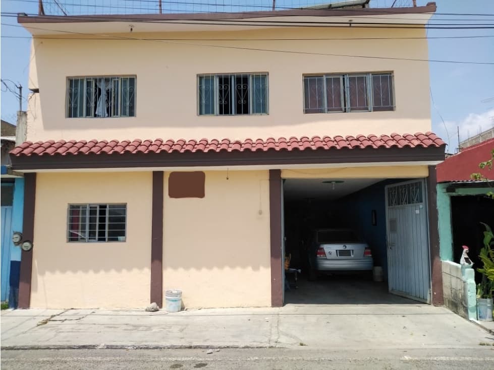 casa en venta con cuartos en renta muy cerca de Conalep — foto 1