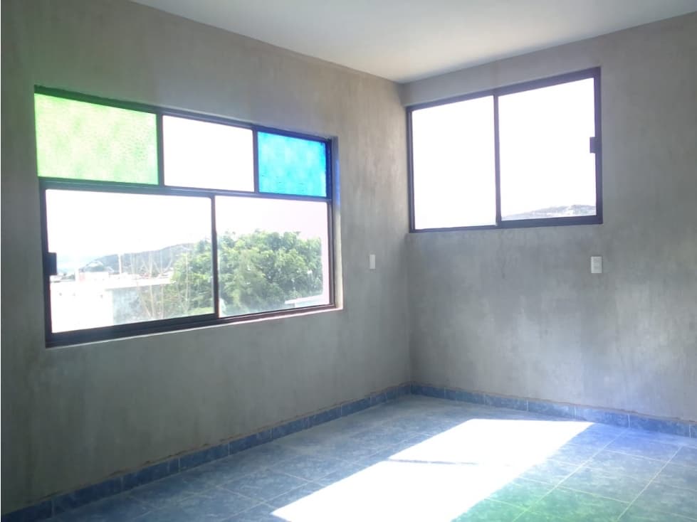 Casa de 2 niveles en venta, Col. El Valle — foto 5