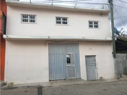 Propiedad con pequeña construcción en Zona Norte Oriente