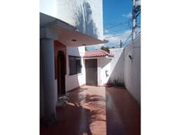 CASA EN VENTA DE LADO SUR OTE DE LA CIUDAD