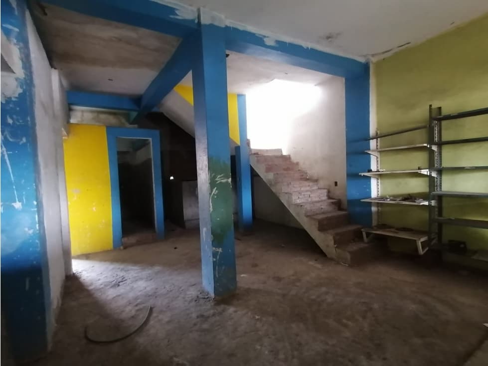Amplia casa para negocio con 8 recamaras — foto 4