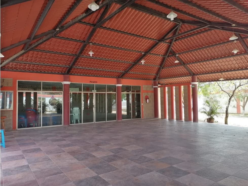 SE VENDE QUINTA CON ALBERCA — foto 2