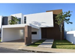 Residencia nueva en exclusiva privada