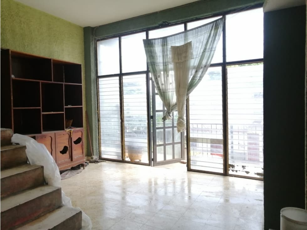 Amplia casa para negocio con 8 recamaras — foto 6