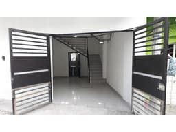 SE VENDE CASA C ON UNA EXCELENTE UBICACIÓN