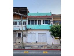 SE VENDE PROPIEDAD EN AV CENTRAL IDEAL PARA EL GIRO DE NEGOCIO
