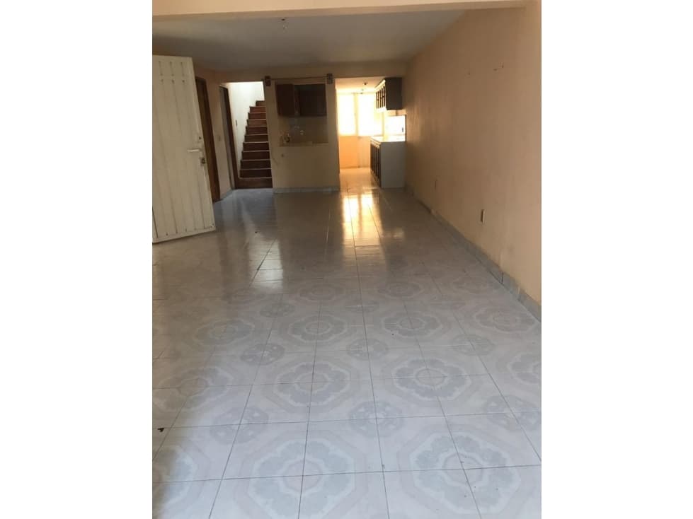 CASA AMPLIA EN VENTA EN FRACC. ZOQUE — foto 2