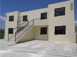 BELLA CASA CUADRUPLEX UBICADA EN FRACC. PRIVADO EN ZONA PONIENTE SUR