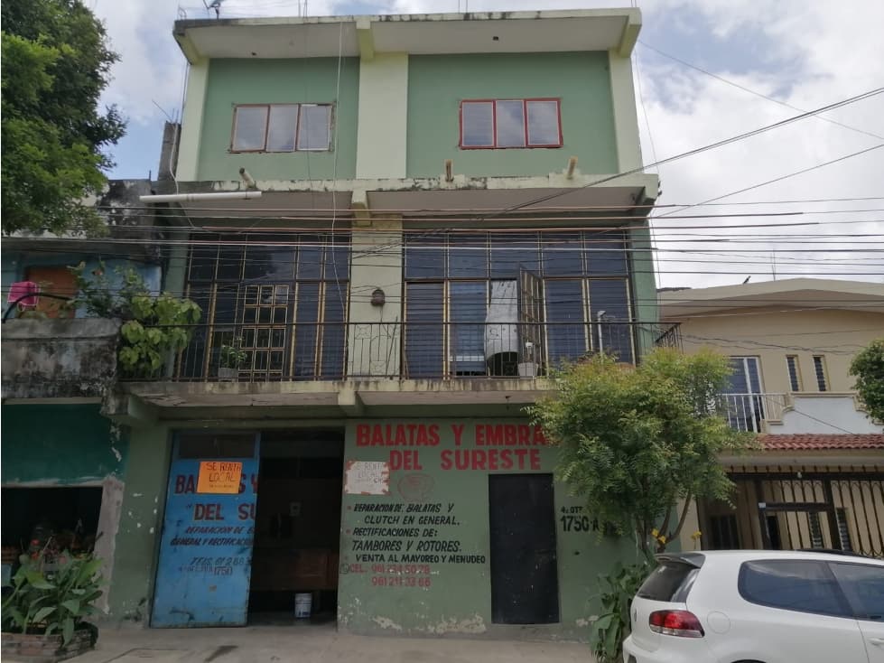 Amplia casa para negocio con 8 recamaras — foto 1