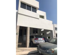 SE VENDE CASA EN FRACC. LA COLINA CON UNA HERMOSA VISTA