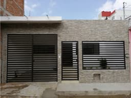 Casa de una planta con 3 recamaras ubicada colonia los presidentes