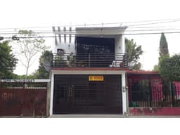 Excelente Casa en venta, amplia con muy buenos acabados