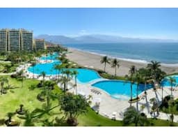 Departamento en Venta en Puerto Vallarta, 3 Recámaras, 3 Baños