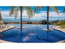 Departamento en Venta en Puerto Vallarta, 2 Recámaras, 2 Baños