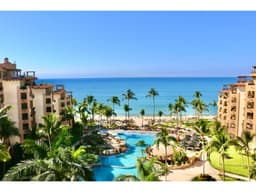 Departamento en Venta en Puerto Vallarta, 2 Recámaras, 3 Baños