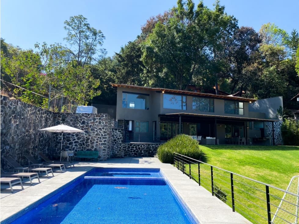 CASA EN VENTA EN AVANDARO, VALLE DE BRAVO — foto 2