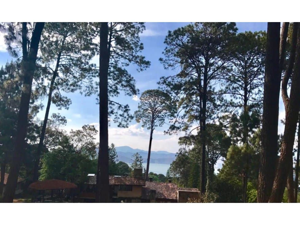 TERRENO EN VENTA EN AVÁNDARO VALLE DE BRAVO — foto 1