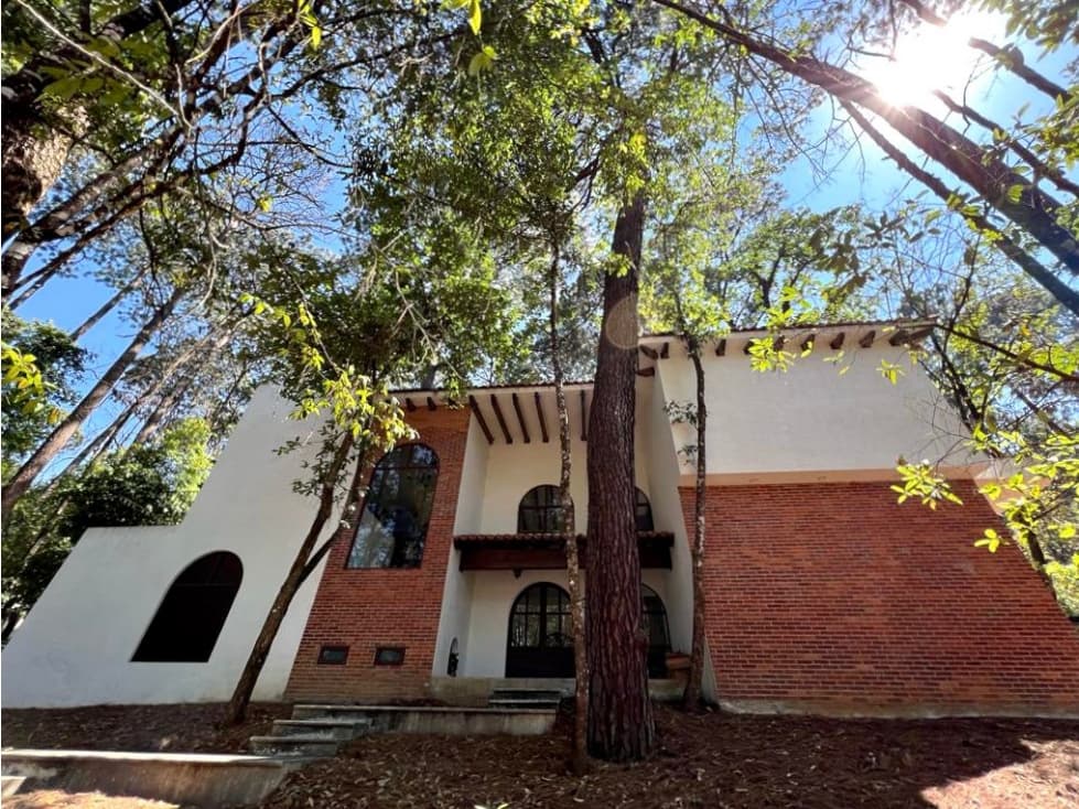 CASA EN EL BOSQUE, AVÁNDARO — foto 2