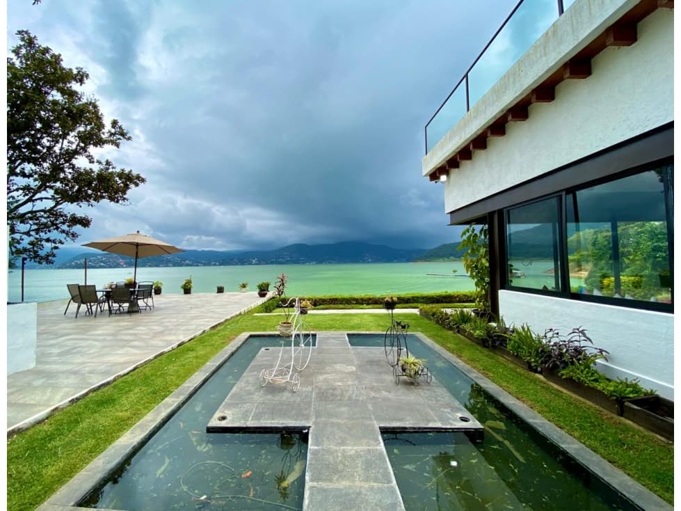 CASA EN VENTA CON ACCESO AL LAGO VALLE DE BRAVO — foto 4
