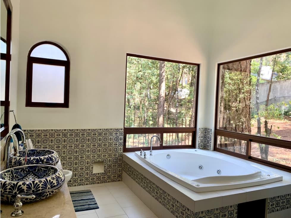CASA EN EL BOSQUE, AVÁNDARO — foto 6