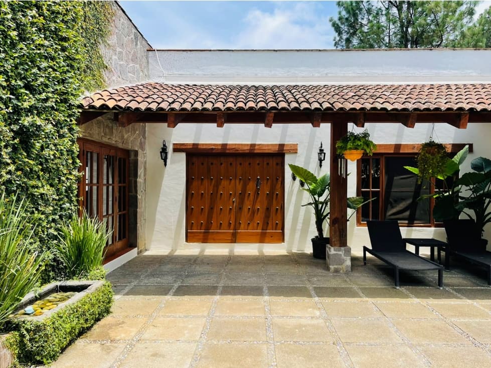 CASA EN VENTA EN EL CENTRO DE AVANDARO — foto 2